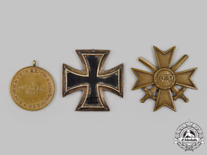 germany,_wehrmacht._a_mixed_lot_of_decorations_075_m21_mnc9245
