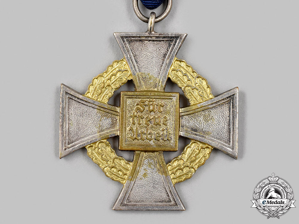 germany,_third_reich._a_civil_service50-_year_long_service_decoration,_with_case_and_dedication_letter,_by_deschler&_sohn_079_m21_mnc9655