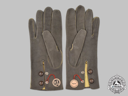 germany,_ss._a_mint_pair_of_suede_dress_gloves_07_m21_mnc6551_1_1_1