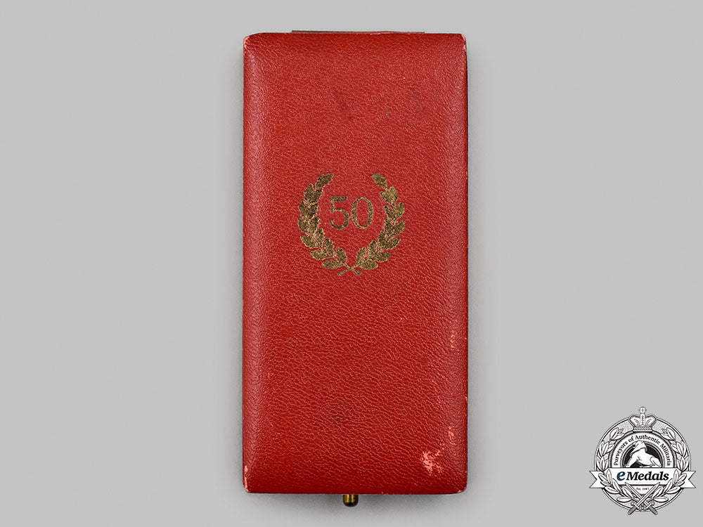 germany,_third_reich._a_civil_service50-_year_long_service_decoration,_with_case_and_dedication_letter,_by_deschler&_sohn_081_m21_mnc9652