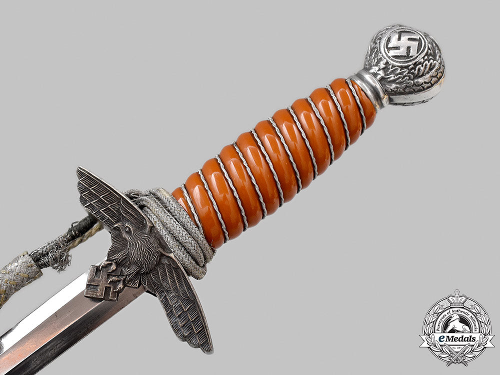 germany,_luftwaffe._an_officer’s_dagger,_second_pattern,_by_carl_eickhorn_08_m21_mnc0774