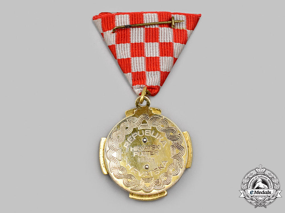croatia,_republic._an_order_of_the_croatian_interlace_08_m21_mnc4731_1