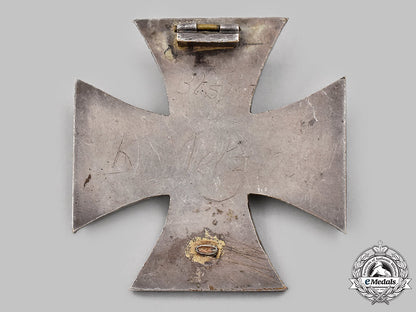 germany,_wehrmacht._an_exceedingly_rare_japanese-_made1939_iron_cross,_published&_owner-_attributed_example_09_m21_mnc3526
