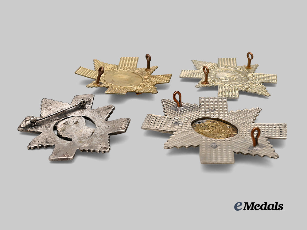 canada._a_lot_of_four42nd_royal_highland(_lanark_and_renfrew)_badges_e_medals__m0432-258_4