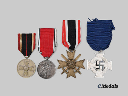 germany,_third_reich._a_mixed_lot_of_awards_for_military_and_civil_service_e_medals__g62617_2