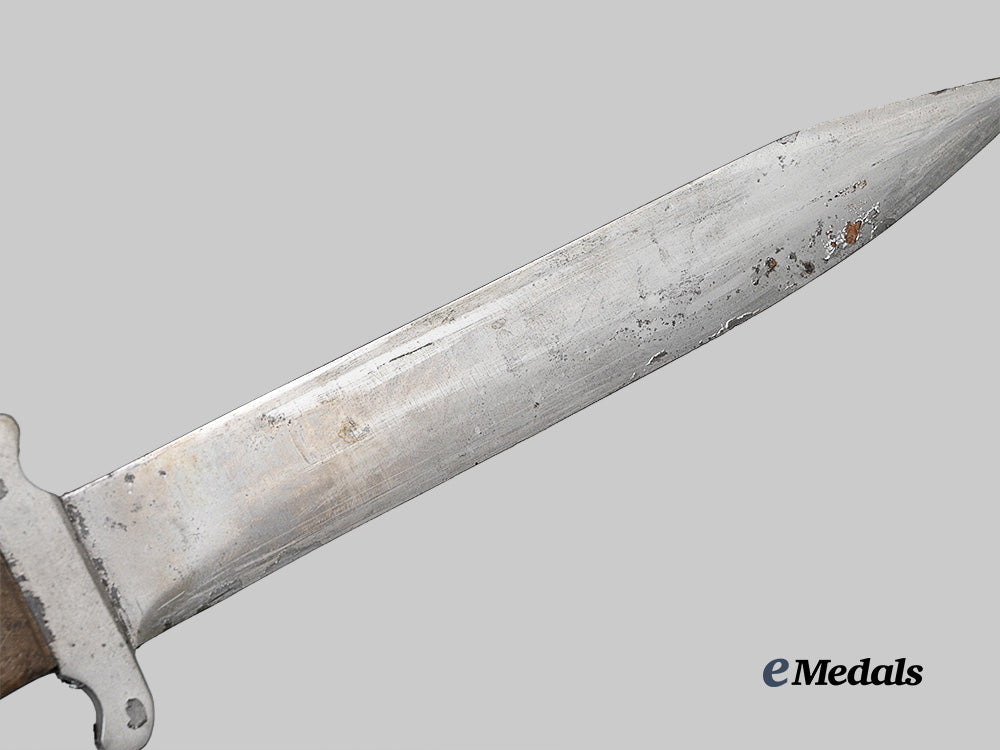united_kingdom._a_lot_of_four_blades_with_escape_knife_e_medals__g_b8649_29