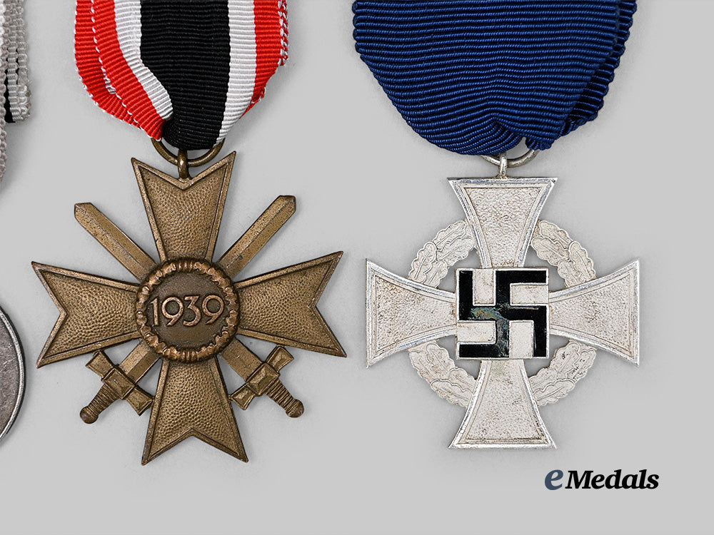 germany,_third_reich._a_mixed_lot_of_awards_for_military_and_civil_service_e_medals__g62617_3