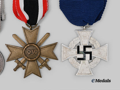 germany,_third_reich._a_mixed_lot_of_awards_for_military_and_civil_service_e_medals__g62617_3