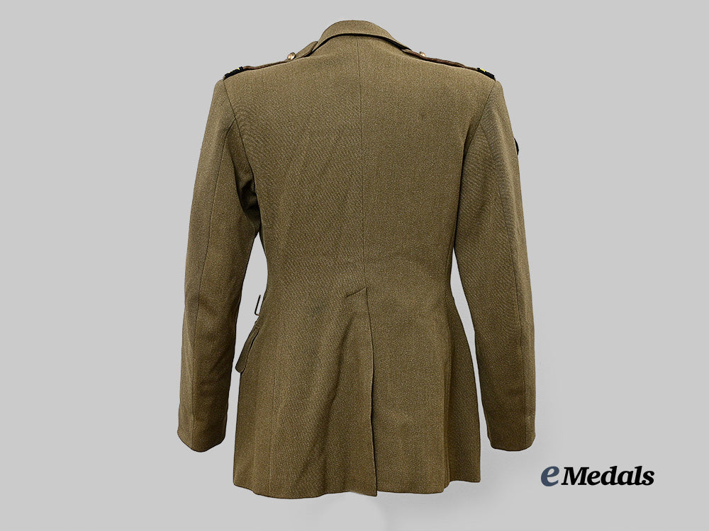 canada,_commonwealth._a_knight's_of_columbus_war_service's_officer's_tunic,_named_e_medals__c7256_7