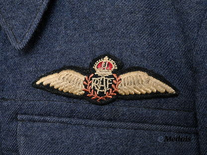 canada,_commonwealth._a1942_dated_r_c_a_f_pilots_battle_blouse,_by_eaton's_co._e_medals__c7667_9