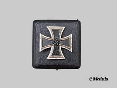 Germany, Wehrmacht. A 1939 Iron Cross I Class, with Case, by Wilhelm Deumer