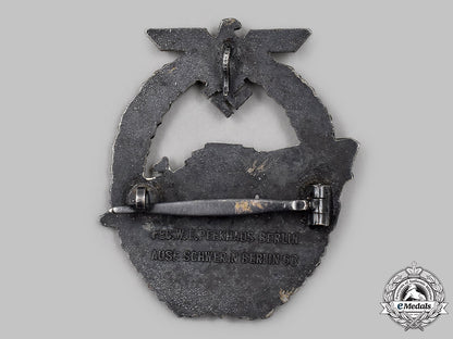 germany,_kriegsmarine._an_e-_boat_war_badge,_type_ii,_by_schwerin_107_m21_mnc9683_1_1