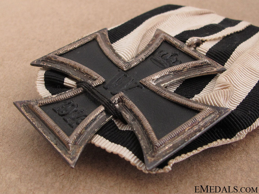 iron_cross2_nd_class-_non-_combatant_ribbon_10.jpg51dc126478a20