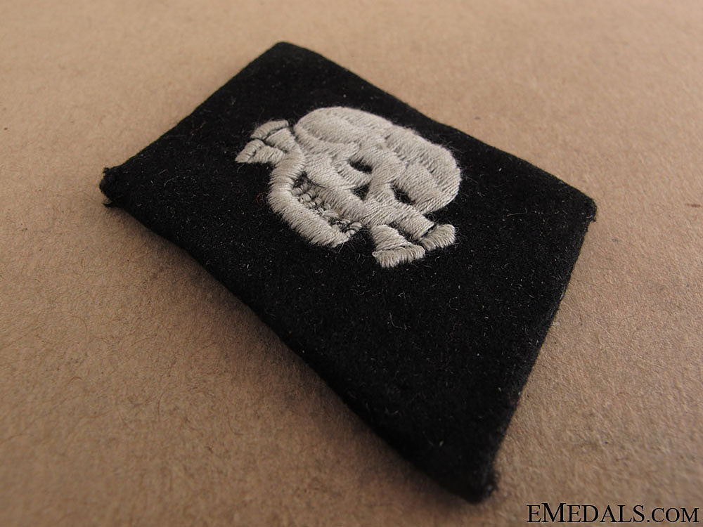 ss_em/_ncos_totenkopf_collar_tab-_c.1939-42_10.jpg5127c77b561a3