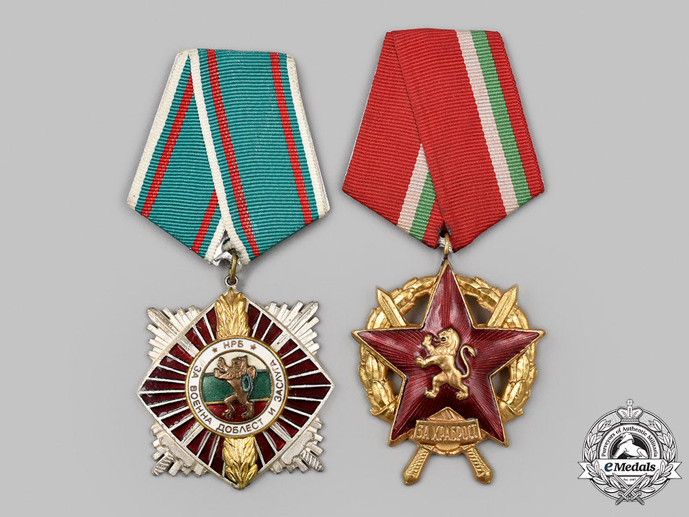 bulgaria,_people’s_republic._a_pair_of_decorations_111_m21_mnc9569