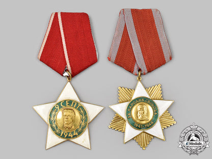 bulgaria,_people’s_republic._a_pair_of_decorations_116_m21_mnc9575_1