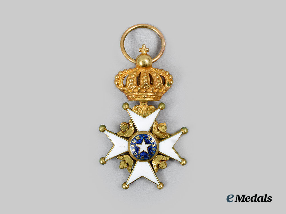 sweden,_kingdom._a_miniature_order_of_the_north_star_in_gold_11