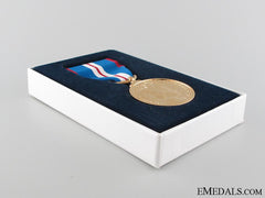 Queen Elizabeth Ii's Golden Jubilee Medal 2002
