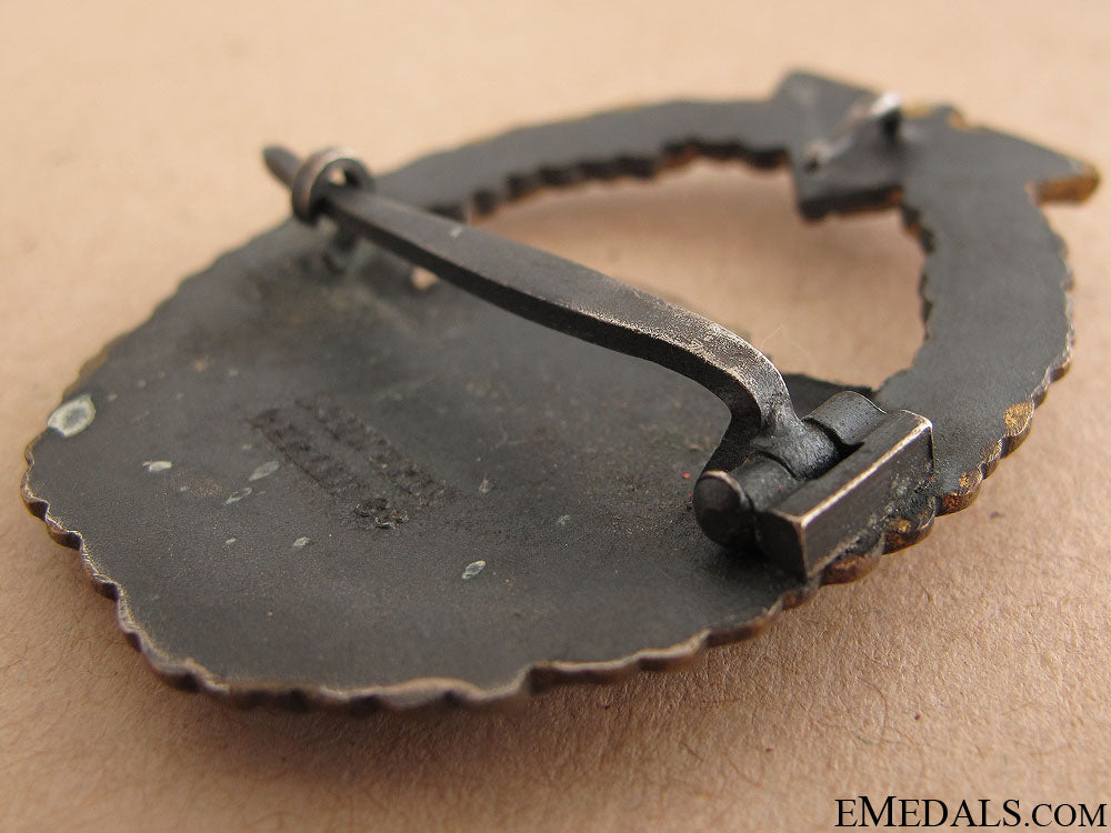 a_first_version_e-_boat_badge_by_schwerin_11.jpg518cfcd4bcc0e