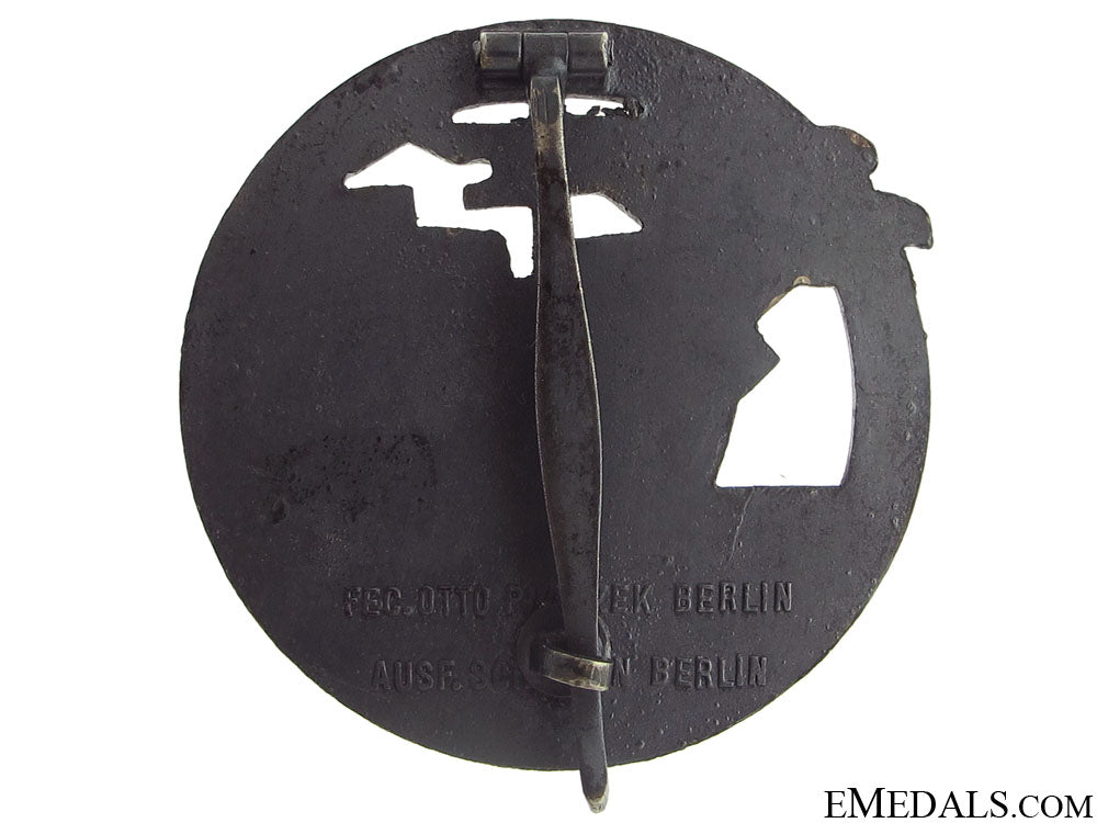 blockade_runner_badges-_cased_set_11.jpg517951a0e56e5
