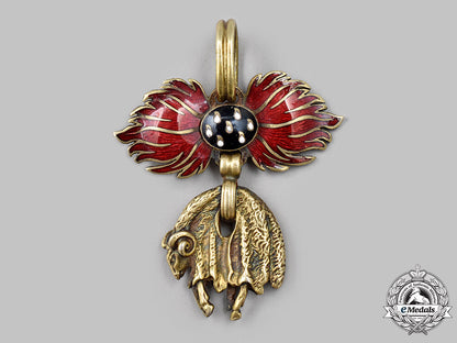 austria,_empire._an_order_of_the_golden_fleece,_decoration_for_field_uniform,_collector's_copy_11_m21_mnc4671