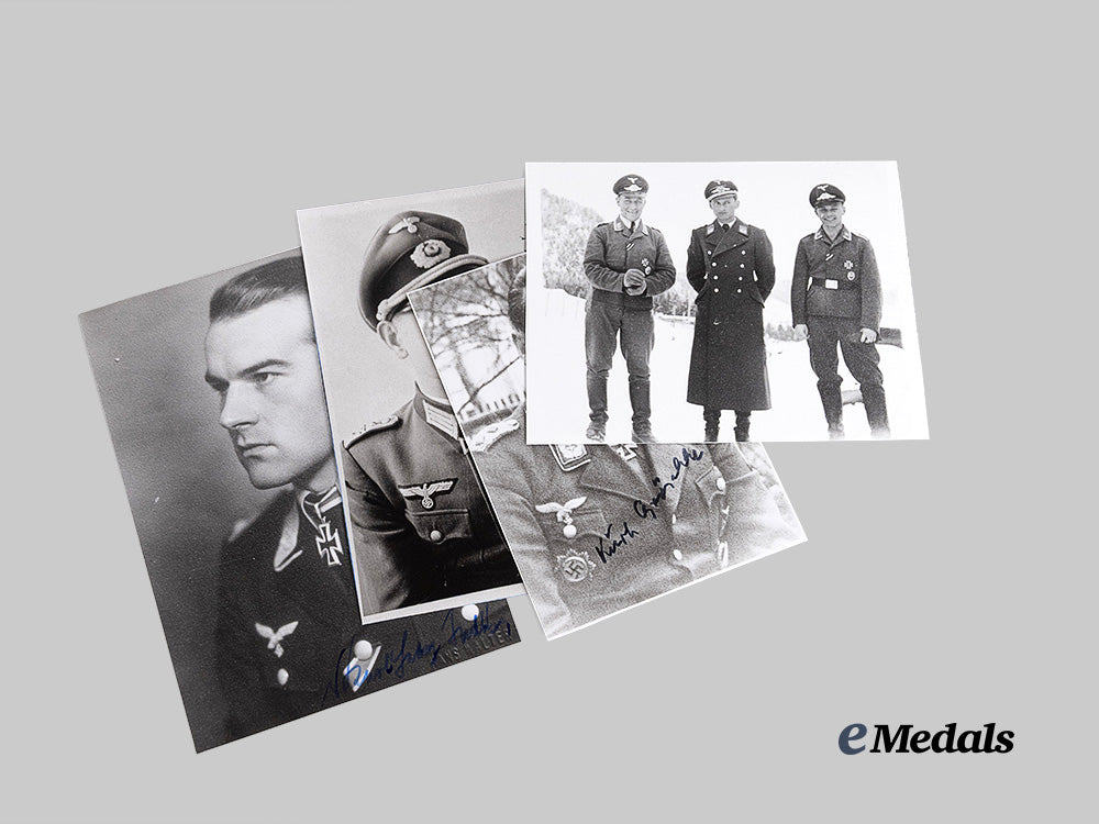 germany,_third_reich._a_lot_of_post-_war_signed_knight’s_cross_winner_photogra_e_medals__g62069_2