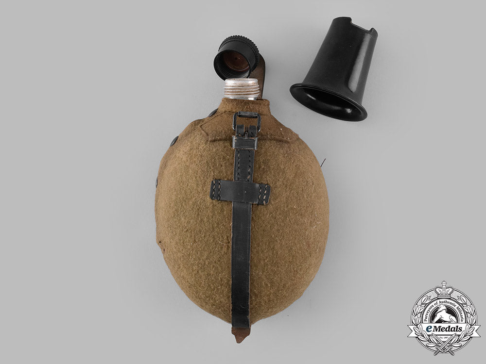 germany,_wehrmacht._a_m31_canteen_and_cup_by_heuel,_peter,_sägewerk_12993