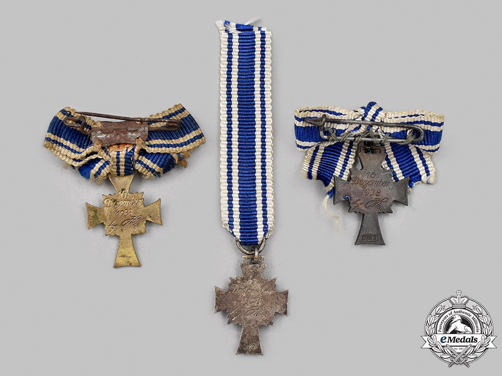 germany,_third_reich._a_lot_of_miniature_honour_crosses_of_the_german_mother,_all_grades_12_m21_mnc4162