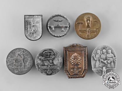 germany,_third_reich._a_lot_of_commemorative_badges_12slot_tray_lo_018_1