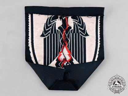 germany,_hj._a_standard_bearer’s_sleeve_insignia_12slot_tray_lo_025