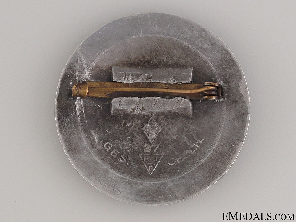 radwj_members_badge–_silver_grade_130.jpg5261377b3c443