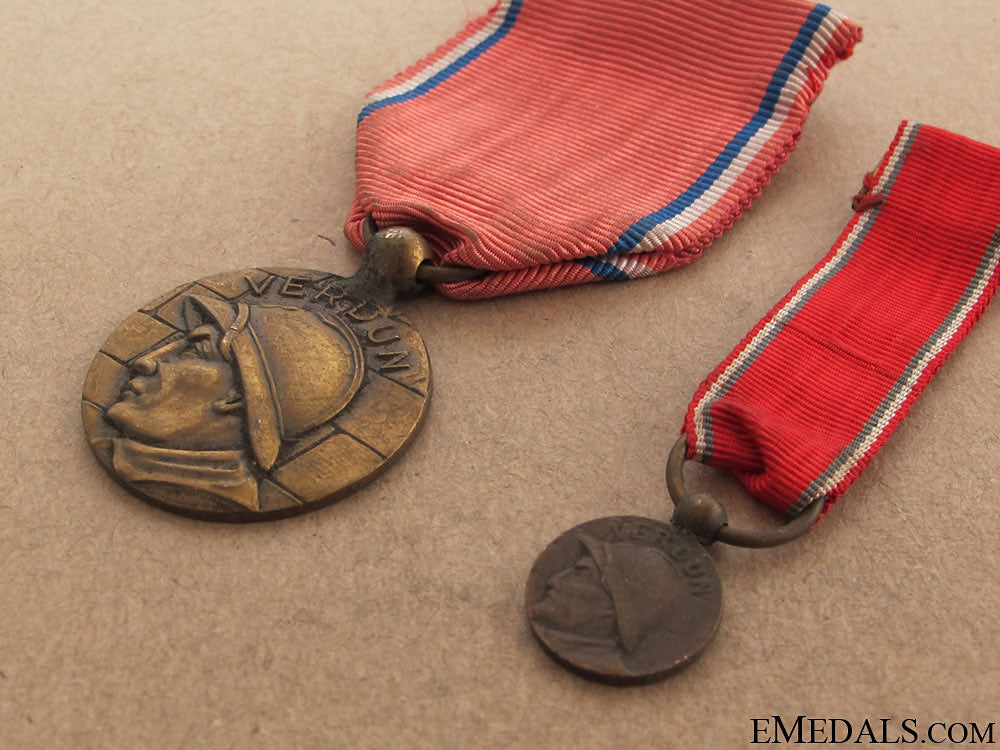 verdun_medal,_type_v,_fullsize_and_miniature,1916_130.jpg510693bd91734
