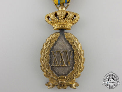 a_romanian_officer's_badge_of_honour_for_twenty-_five_years'_military_service_134b
