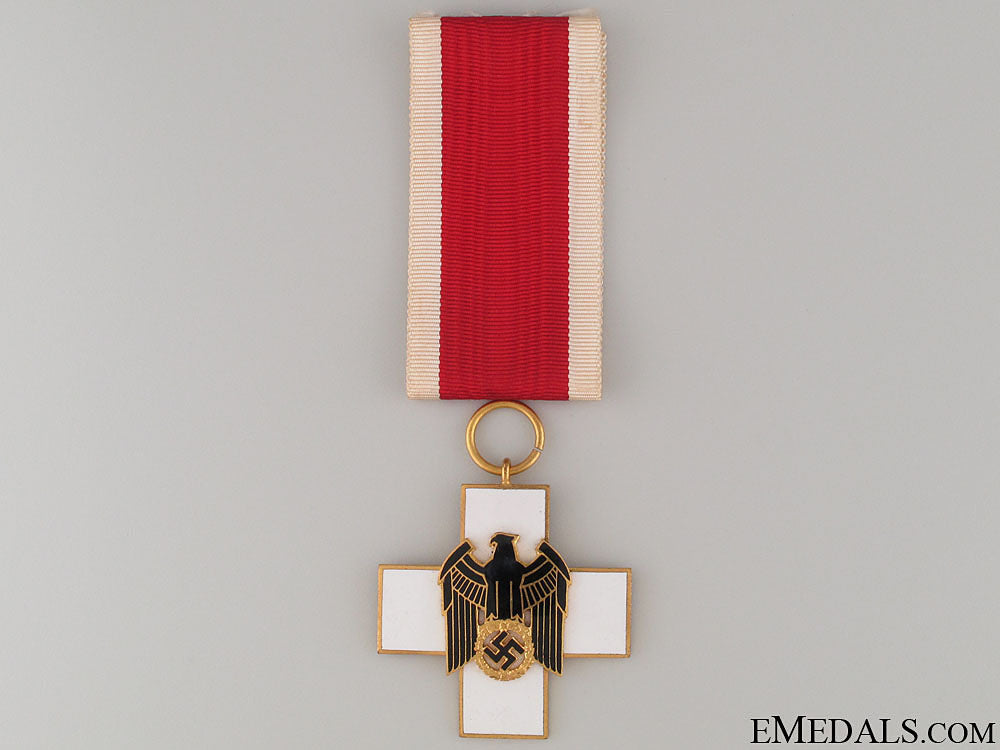 a_cased_german_social_welfare_decoration_137.jpg5242f913398fc