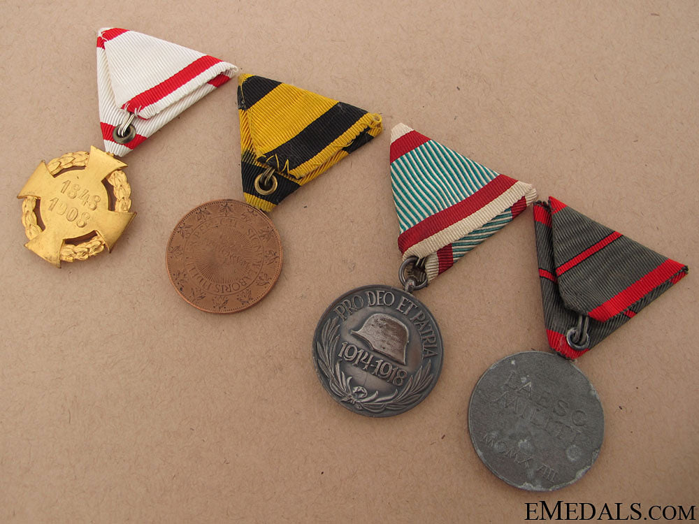 lot_of_four_medals_13.jpg5088325572ee6
