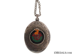 A 48Th Highlander Of Canada Locket