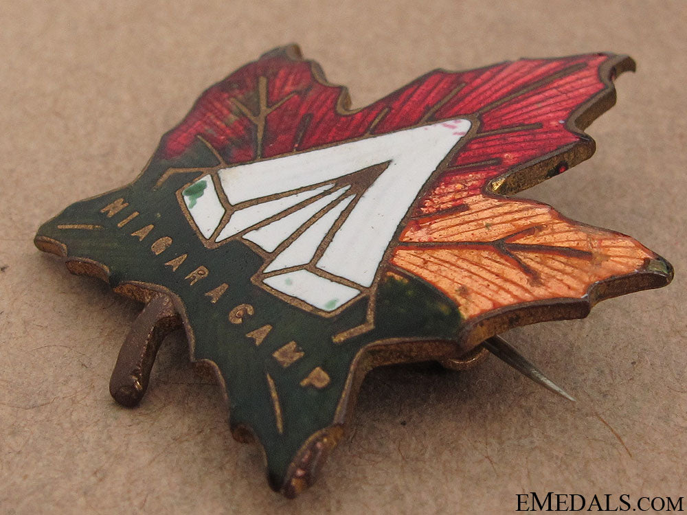 wwi_niagara_camp_sweetheart_pin_13.jpg51c9cfc1a6454