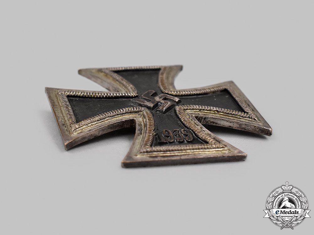 germany,_wehrmacht._an_exceedingly_rare_japanese-_made1939_iron_cross,_published&_owner-_attributed_example_13_m21_mnc3527