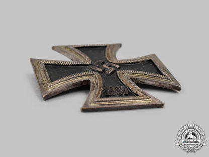 germany,_wehrmacht._an_exceedingly_rare_japanese-_made1939_iron_cross,_published&_owner-_attributed_example_13_m21_mnc3527