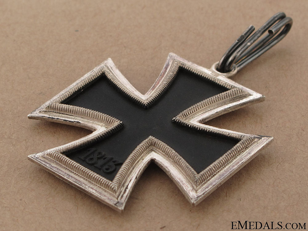 knight's_cross_of_the_iron_cross1939-1957_issue_143.jpg5097eeb03ac49
