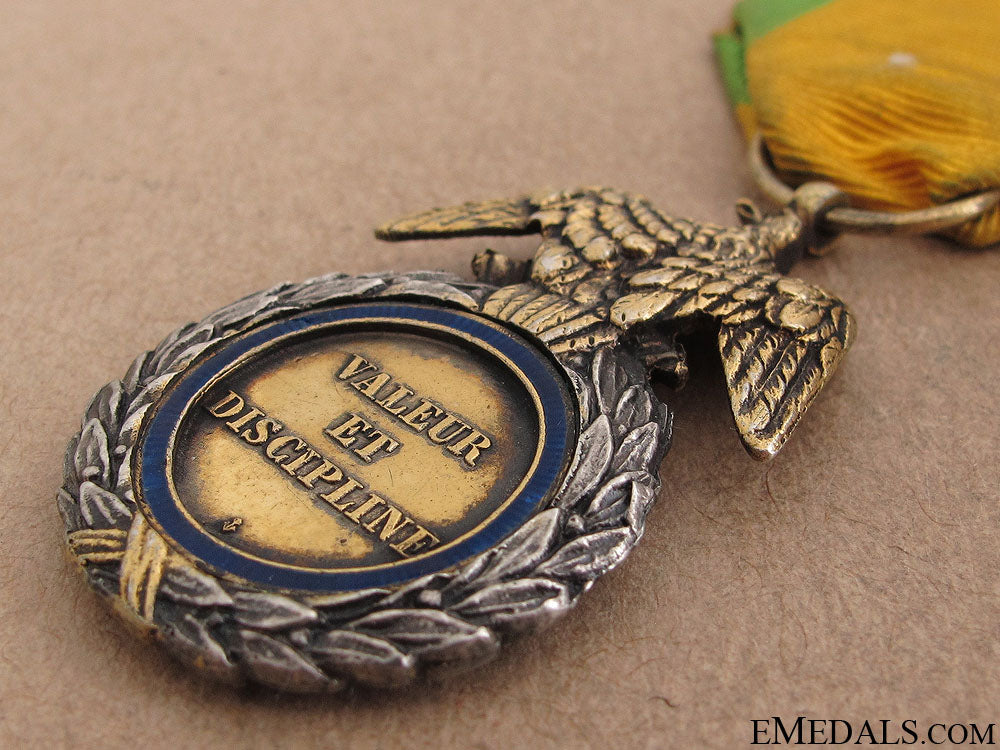 medaille_militaire-_crimea_period_issue_14.jpg51cd8e0c79dd6
