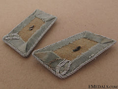 Drk-German Red Cross Officer’s Lot Of Insignia