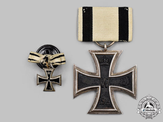 germany,_imperial._a1914_iron_cross_ii_class_for_non-_combatants,_with_miniature_14_m21_mnc5228