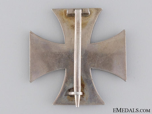 a1914_iron_cross_first_class_by_carl_dillenius_15.jpg543d5a9432725