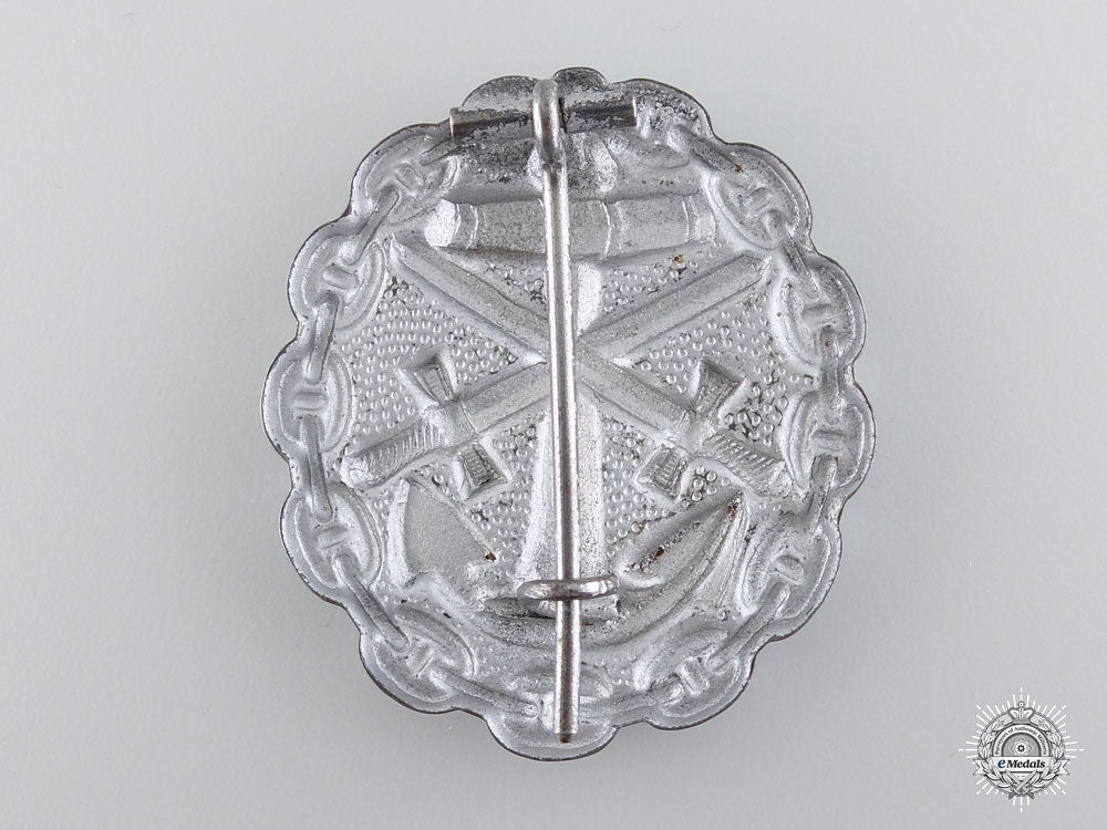 a_first_war_naval_wound_badge;_silver_grade_15.jpg547c7f1e70c9a