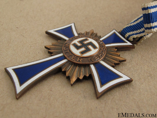 german_mother's_cross-_bronze_grade_15.jpg51a9007f796e9