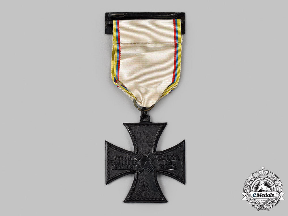 colombia,_republic._a_medal_for_service_in_war_overseas,_iron_cross_for_the_korean_war_15_m21_mnc2399