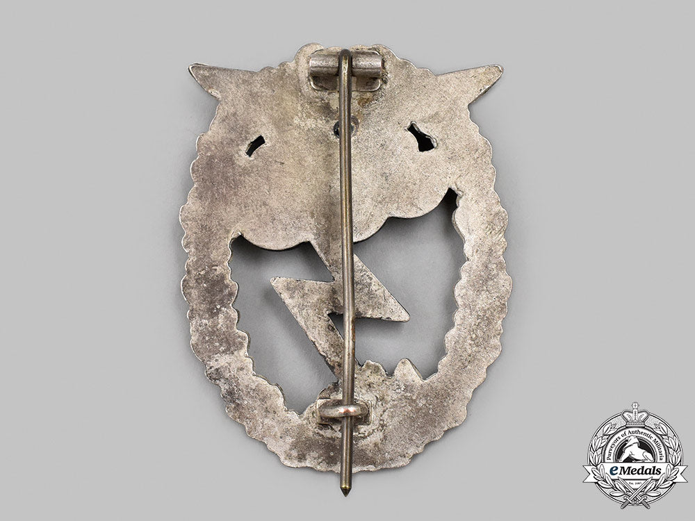 germany,_luftwaffe._a_ground_assault_badge,_by_j.e._hammer&_söhne_15_m21_mnc5817
