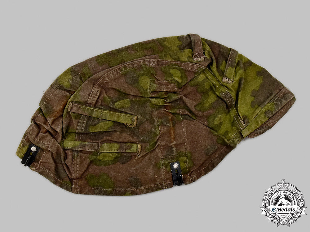 germany,_ss._a_waffen-_ss_b-_pattern_oak_leaf_camouflage_helmet_cover_169_m21_mnc9148_1