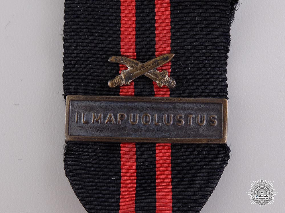 a1939-1940_finnish_winter_war_medal;_type_ii_16.jpg547771624a050